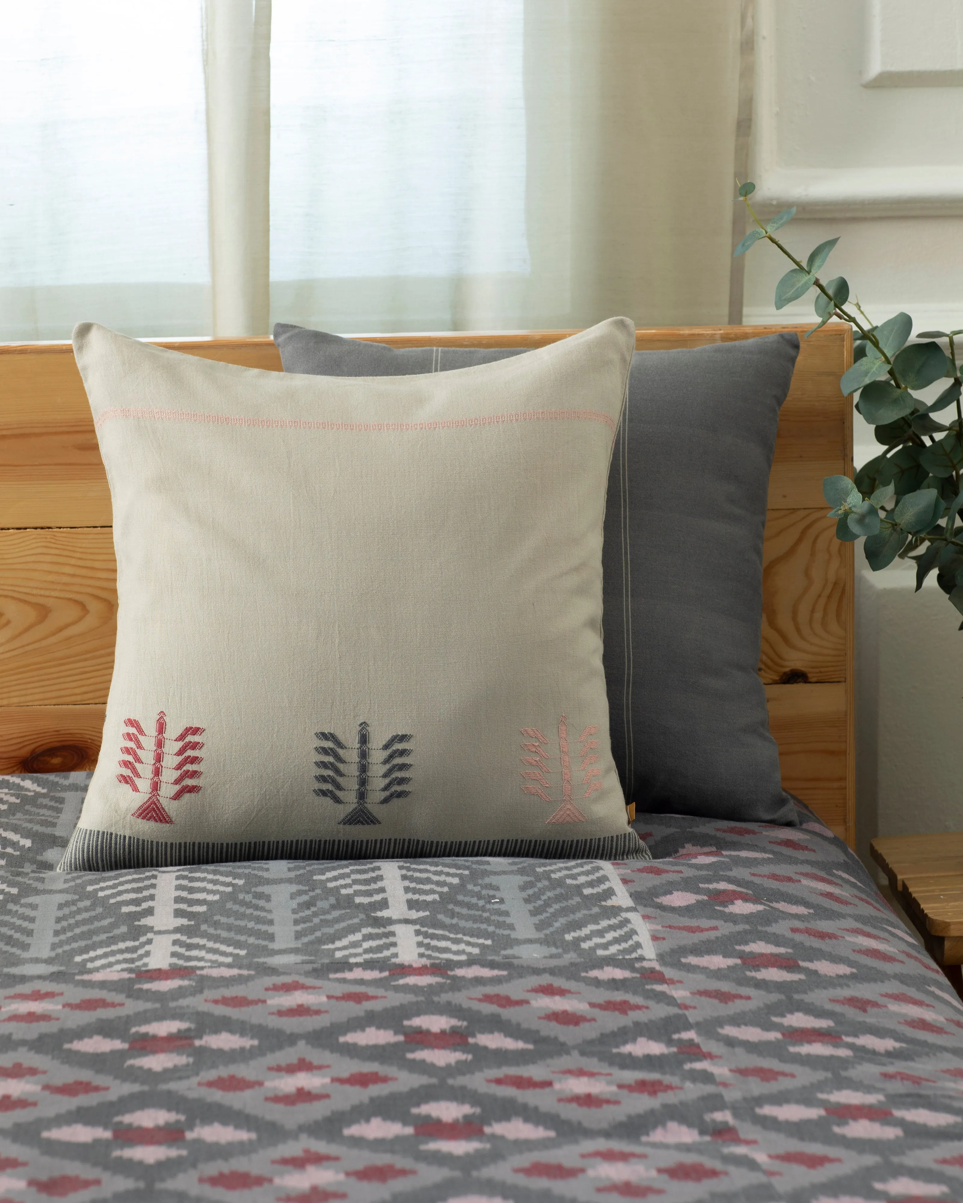 Pushpagiri Extra Weft Cotton Cushion Cover