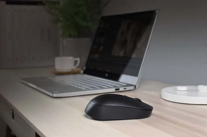 Xiaomi Mi Dual Mode Wireless Mouse Silent Edition (Black)
